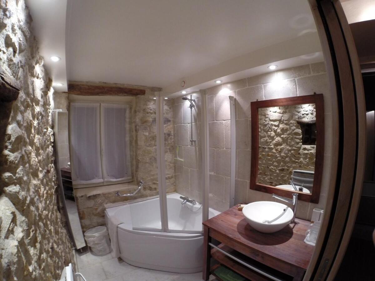 Gite Milly - 2 Studios En Coeur De Ville Номер фото