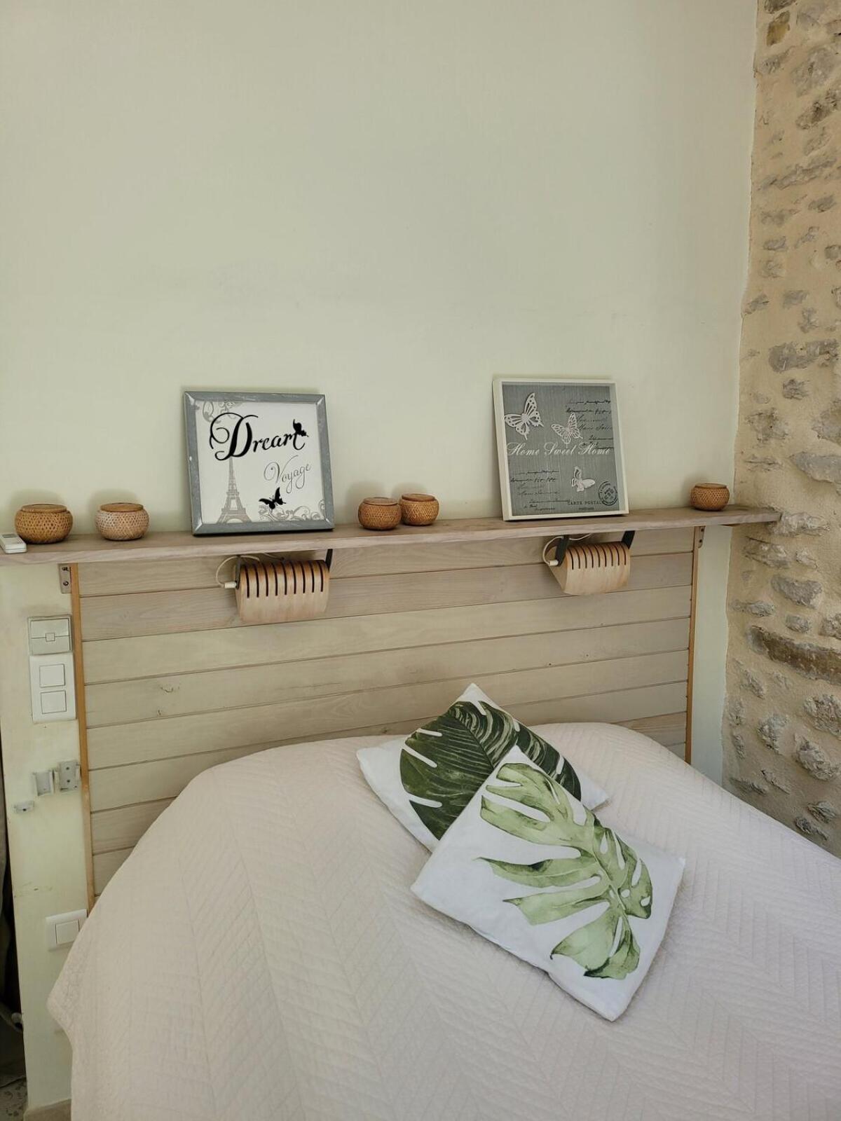 Gite Milly - 2 Studios En Coeur De Ville Номер фото